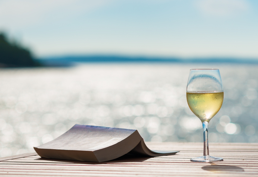 Fruités, légers ou structurés ? Quels sont les vins blancs de l'été Fruités, légers ou structurés ? Quels sont les vins blancs de l'été